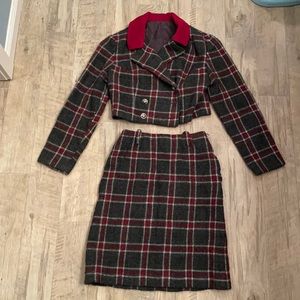 Vintage women’s suit 2 piece